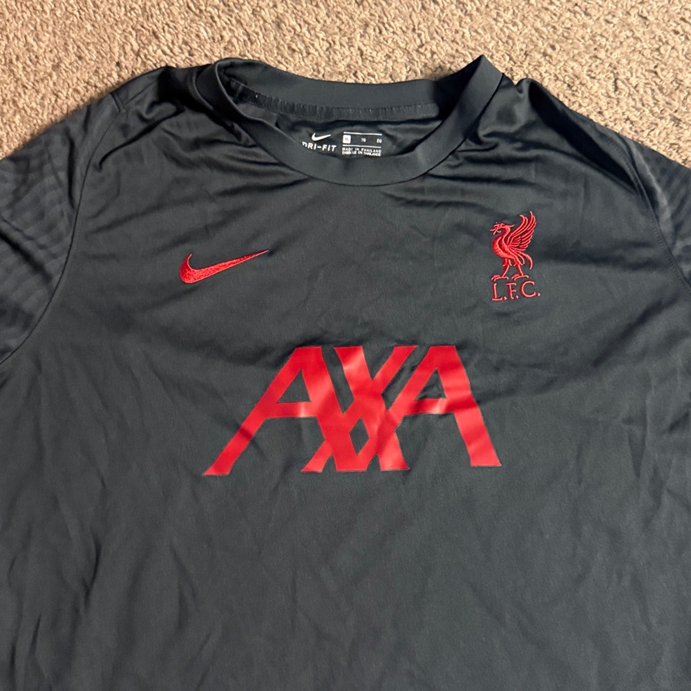 Men’s Authentic Nike XL Liverpool Soccer Jersey- Great Condition